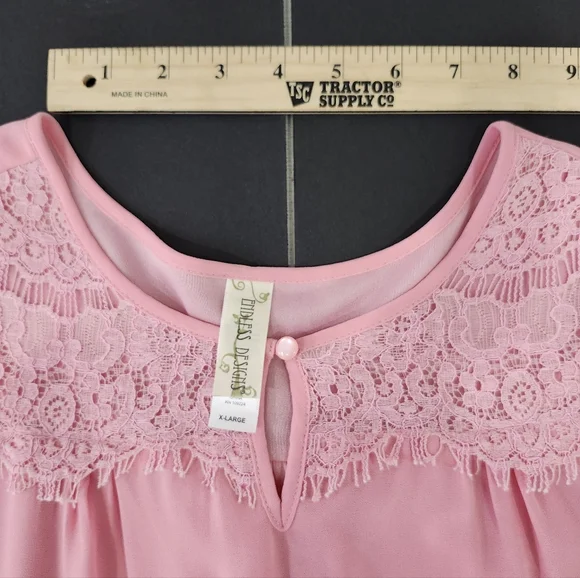Chic Pink Lace Detail Blouse - Picture 9 of 10